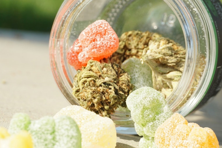 Texas Hemp Sellers Sue State Health Agency Over New THC Testing Rule
