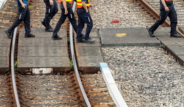 Texas English-Only Rail Safety Test Leaves Houston Contractors Off the Rails