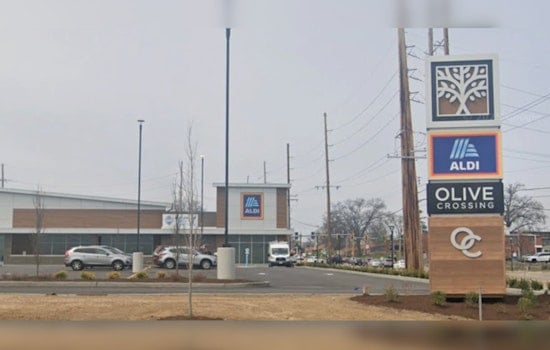 Texas Roadhouse Rides Into Olivette With 300-Seat Steakhouse at Olive Crossing