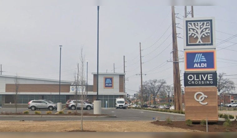 Texas Roadhouse Rides Into Olivette With 300-Seat Steakhouse at Olive Crossing