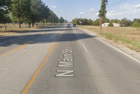 Texas Stolen Car Chase Ends in Crash, Foot Pursuit Through Miami, Oklahoma