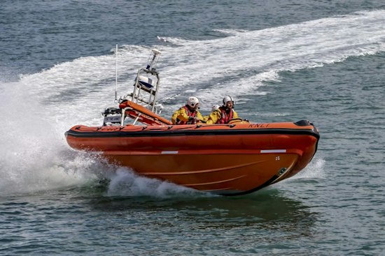Three Anglers Pulled From Lake Erie 8 Miles Off Ashtabula, One Rescuer 87