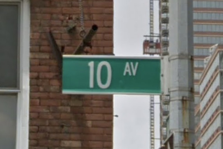 Three Armed Men Rob Four Victims Outside Chelsea Building, NYPD Hunts Suspects