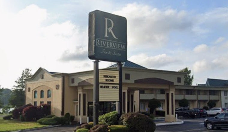 Three Hospitalized After Stabbing At Somerset Hotel