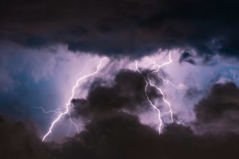 Thunderstorms Slam Atlanta Saturday As Steamy Week Of Heat Looms