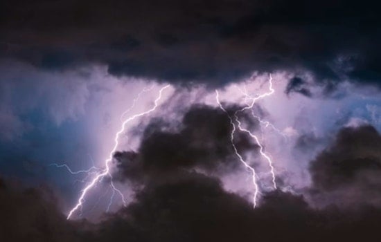 Thunderstorms Slam Atlanta Saturday As Steamy Week Of Heat Looms