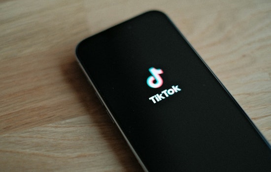 TikTok Cuts Secret Deals in L.A. Teen Addiction Suits as Social Media Showdown Looms