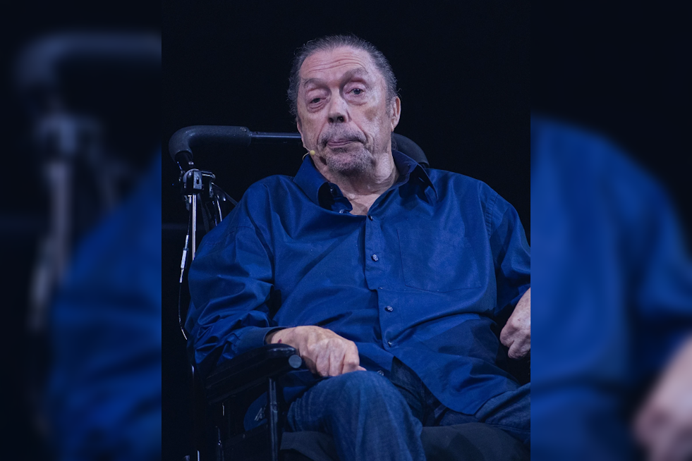 Tim Curry, Rocky Horror's Frank-N-Furter, Dies at 80 in North Hollywood