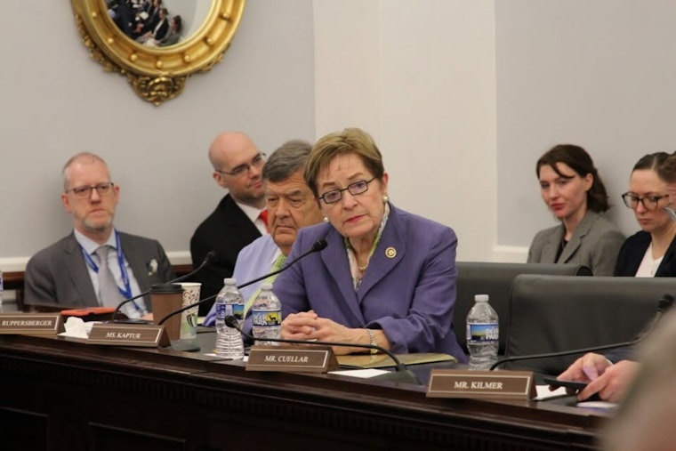 Toledo's Kaptur Gave Steel Lobbyist Power of Attorney, Report Finds