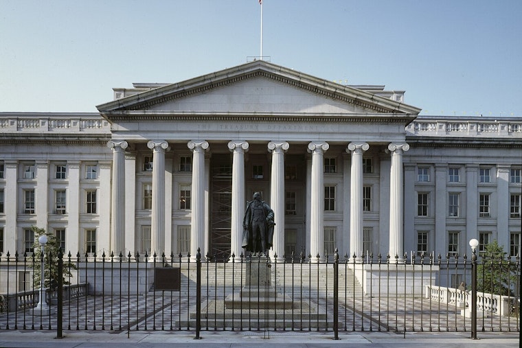 Treasury Doubles Bond Buybacks as 30-Year Yields Hit 19-Year High
