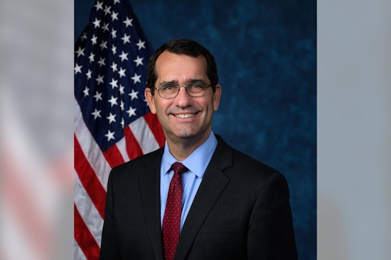 Trump-Aligned Rep Derek Schmidt Steamrolls GOP Challenger in Kansas 2nd, Sets Up Three-Way November Brawl