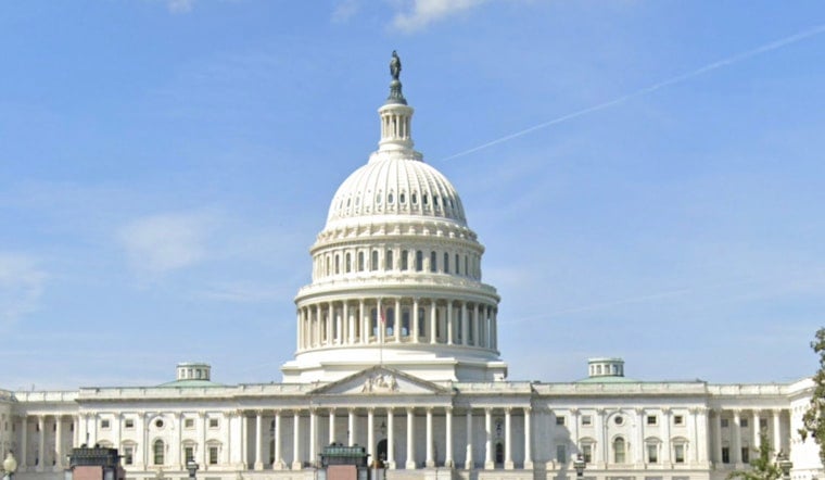 Trump's Approval Sinks to 40% as Democrats Widen Lead for Control of Congress