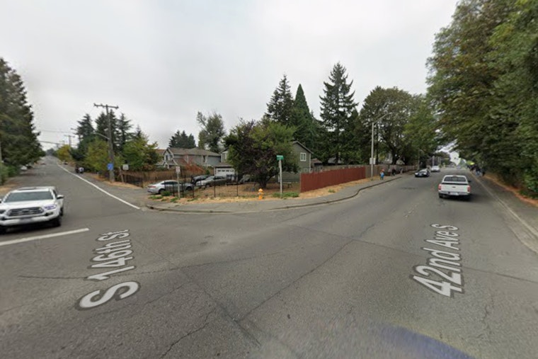 Tukwila Officer Spike-Strips Fleeing Jeep, Two Suspects Bolt on Foot