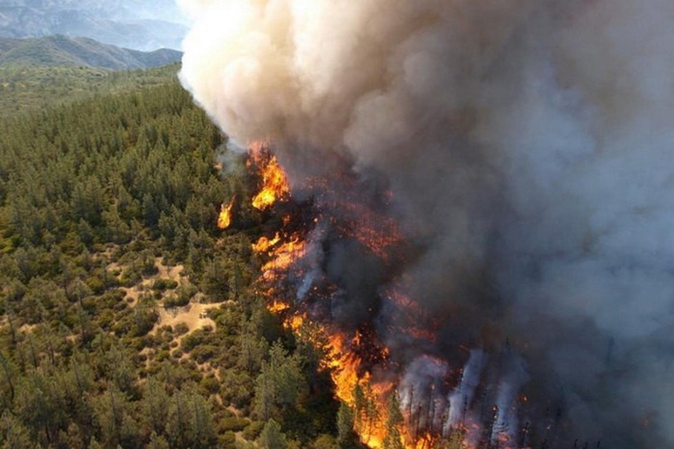 Twin Lightning Fires Torch 51,000 Acres Near Las Vegas, Zero Containment So Far