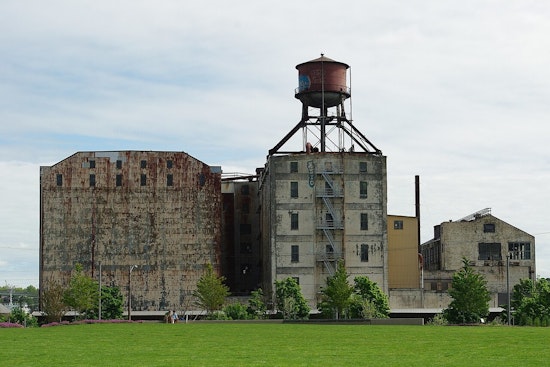Union Pacific Ran Toxic Chemical Cars Past Collapsing Portland Mill, City Says