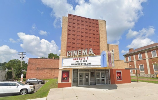 Urbana's Gloria Theatre Brings America's Top ABBA Tribute to Downtown Stage