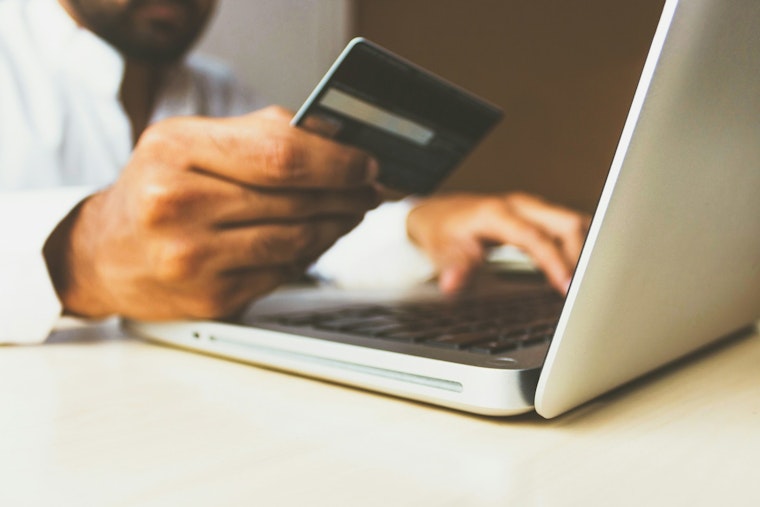 US Credit Card Debt Hits $1.26 Trillion as Old Charge-Offs Skew the Numbers