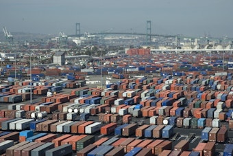 US Weighs 7.5% China Tariff to Hit Exact 20% Cap Before Xi Visit