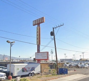 Utah Woman Stabbed 27 Times at Las Vegas Motel Sues Property, Escort Site