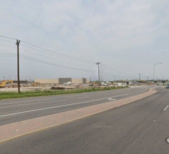 Vacant Plano Kroger to Become EōS Fitness With Pool, Hot Tub by 2028