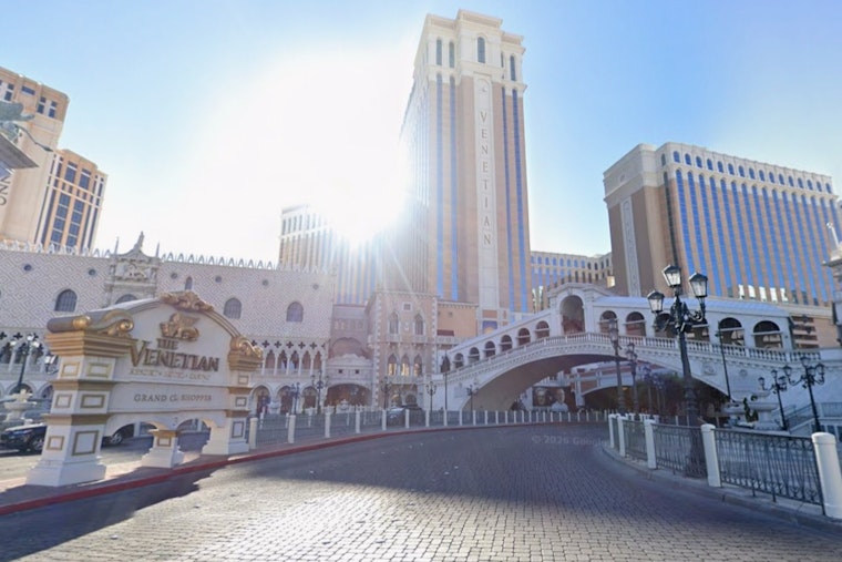 Vegas Matt Says The Venetian Booted Him After His $400K Slot Win