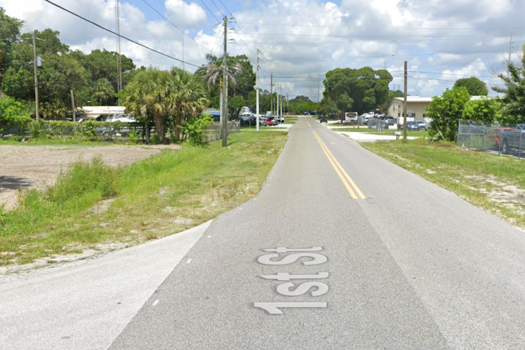 Vero Beach Woman Dies After Being Found Shot in Roadway, Deputies Seek Man