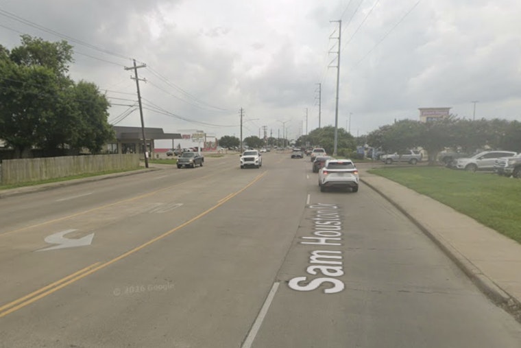 Victoria Man, 26, Killed in Sam Houston Drive Crash, Driver Charged With DWI