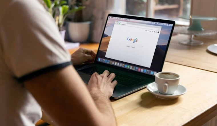 Vienna Township Manufacturer Sues Columbus Woman Over One-Star Google Review