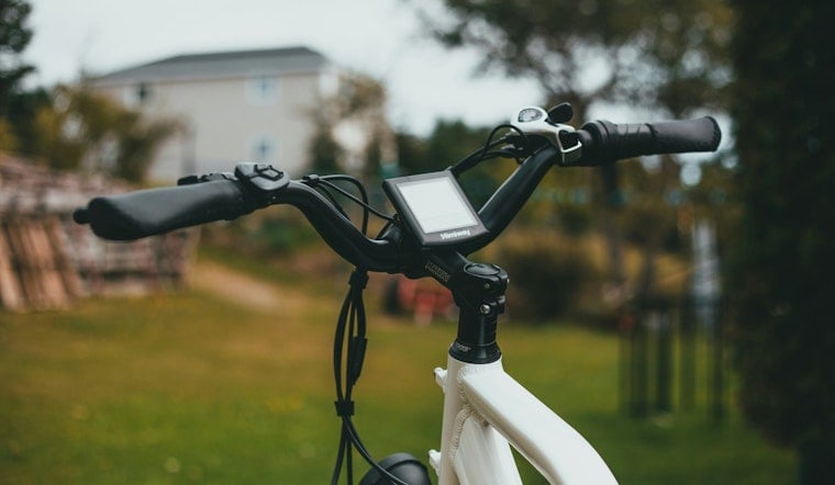 Waipahu E-Bike Crash Leaves 6-Year-Old With Serious Head Injury, No Helmets Worn