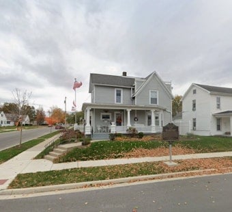 Wapakoneta Home Where Neil Armstrong First Flew Hits Market, Museum Can't Buy It