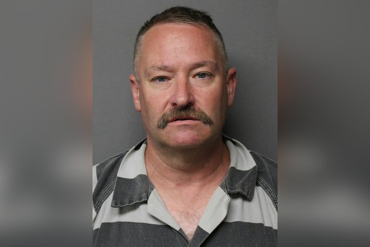 Washington County Firefighter Charged With Setting Years of Grass Fires
