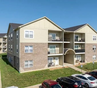 Wentzville Apartment Complex Sells for $70 Million After 32 Offers Pour In