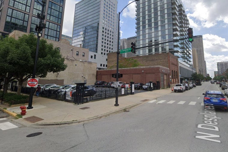West Loop Tower At 135 North Desplaines Tops Out, But Progress Slows Overhead