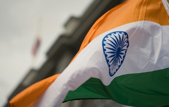 West Ridge's Devon Avenue Erupts in Color for India Independence Day Parade