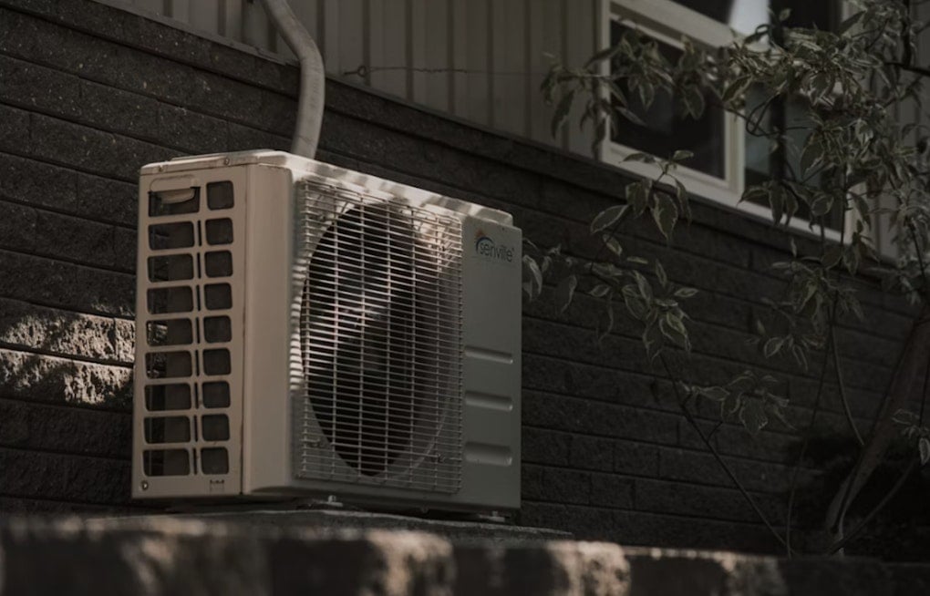 Westside Jacksonville Renters Bake at 120 Degrees as Valencia Way AC Fight Drags On