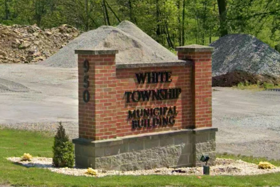 White Township Splits Over Junk Vehicle Rules as $647K Signal Deal Advances