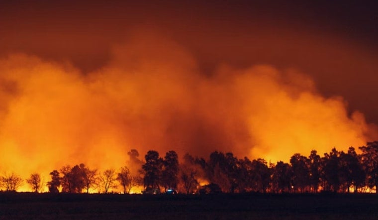 Wild ‘Firenado’ Turns Southeast Oregon Sky Into Spinning Inferno