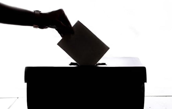 Willits Residency Fight Fizzles, Hart Stays on District 3 Ballot