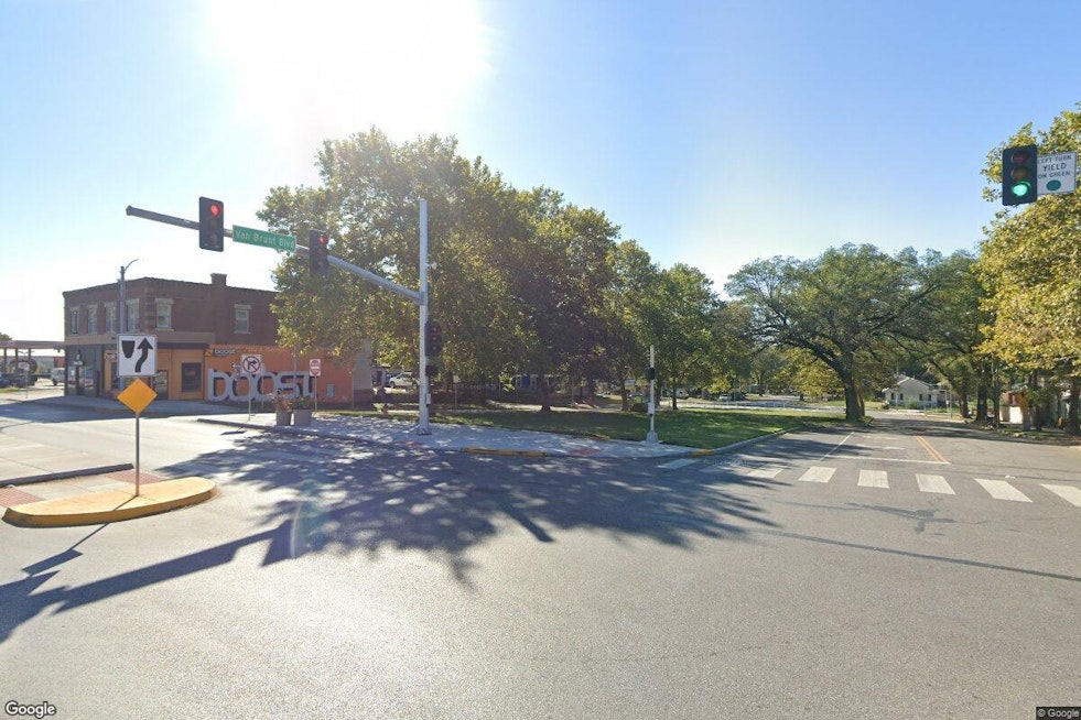 Woman Gunned Down Before Dawn in Kansas City Auto Parts Shop Parking Lot