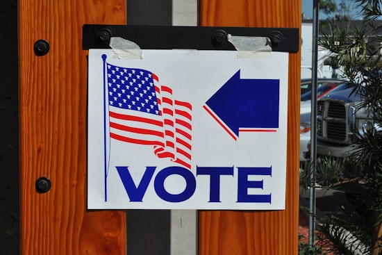 Women Voters Sour on Trump, Handing Democrats an 18-Point Midterm Edge