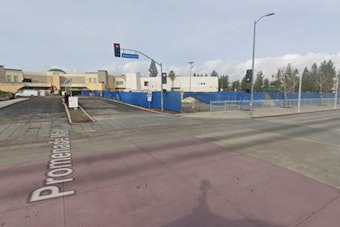 Woodland Hills Promenade Mall Razed for Kroenke's $10B Rams Village