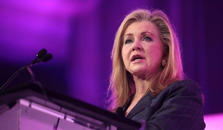 Wyden Report Says Blackburn Ducked Epstein Bank Subpoenas Amid Governor Bid