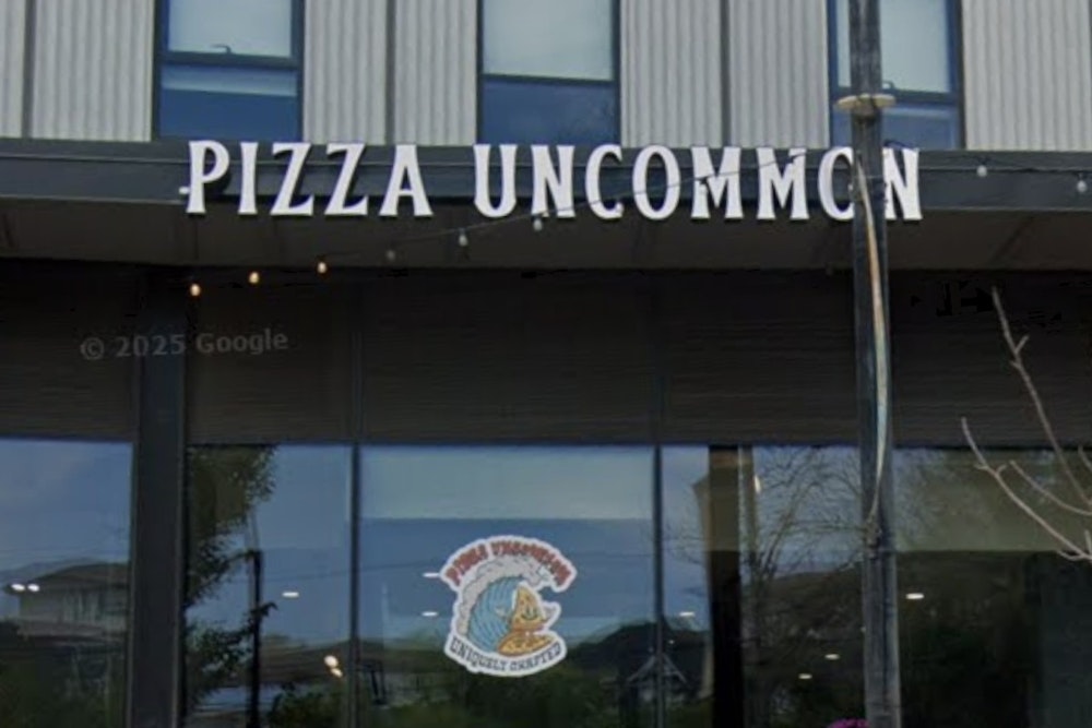 Zionsville Pizza Spot Serves Crab Rangoon Pies With a Five-Day Dough Secret