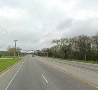 100,000-Gallon Sewage Spill Hits Northeast Austin Near Howard Lane