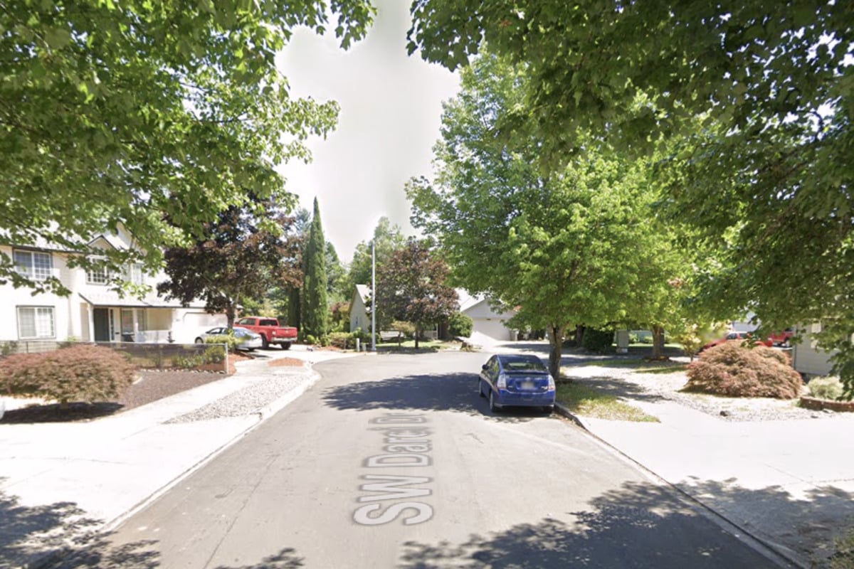 12-Year-Old Found Unresponsive Dies at McMinnville Home, Police Say No Threat Remains