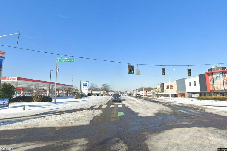 18-Wheeler and MATA Bus Collide on Poplar Avenue, Six Hurt
