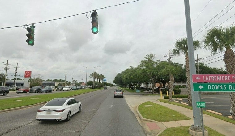 18-Wheeler Slams Pole on Veterans Boulevard, Knocks Out Power to 1,300 in Metairie