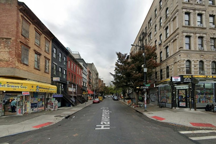 18-Year-Old Shot Dead Outside Williamsburg Store, Gunman Still At Large