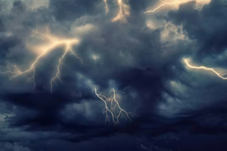 19-Year-Old Hiker Dies After Lightning Hits Shelter Near Timpanogos Summit