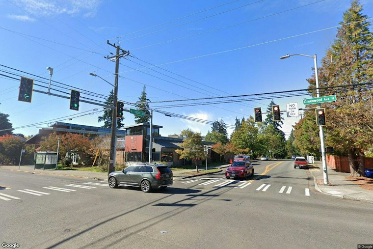 27-Year-Old Cut, Punched, Robbed After Getting Into Car in North Seattle